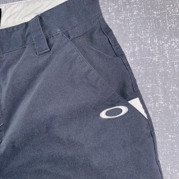 Oakley Pants Mens 32x32 Gray Golf Chino Performance Twill Casual 421865 - Picture 4 of 9